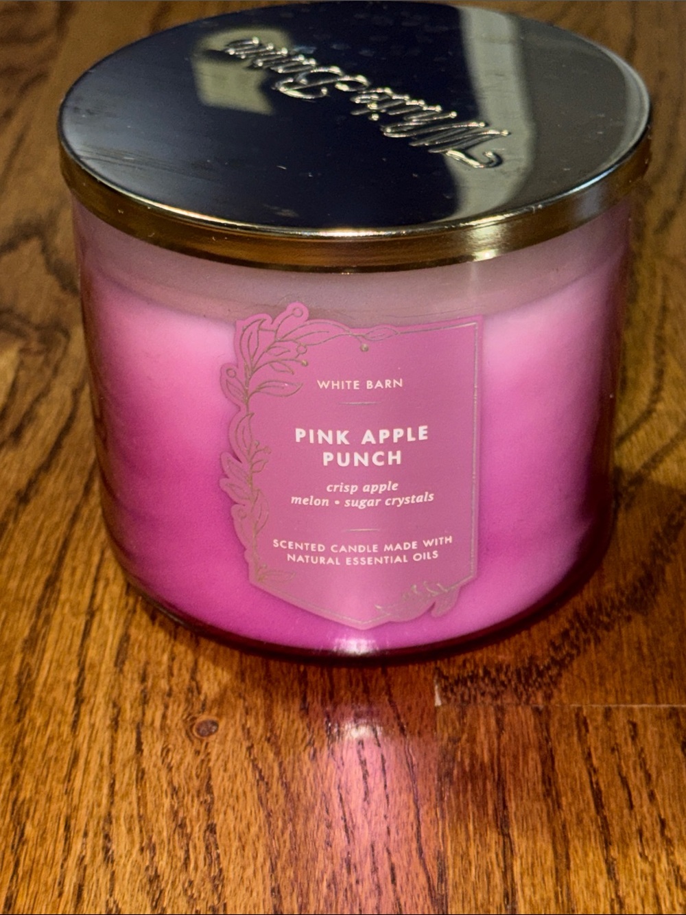 NWT! White Barn Pink Apple Punch Scented Candle – Pink